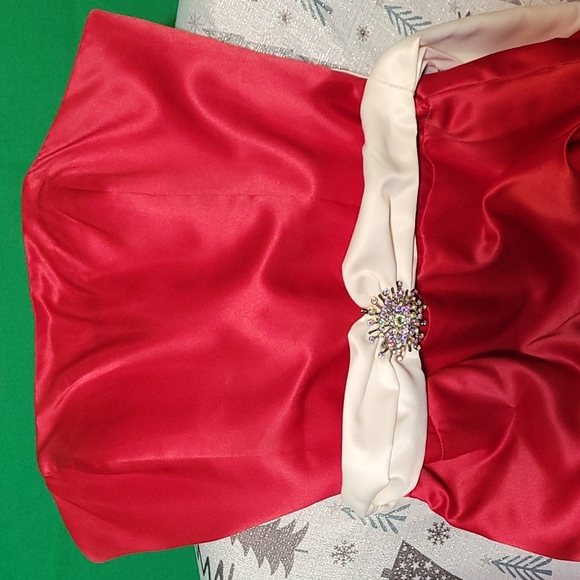 Morgan & Co. Strapless Prom Dress - Picture 7 of 11